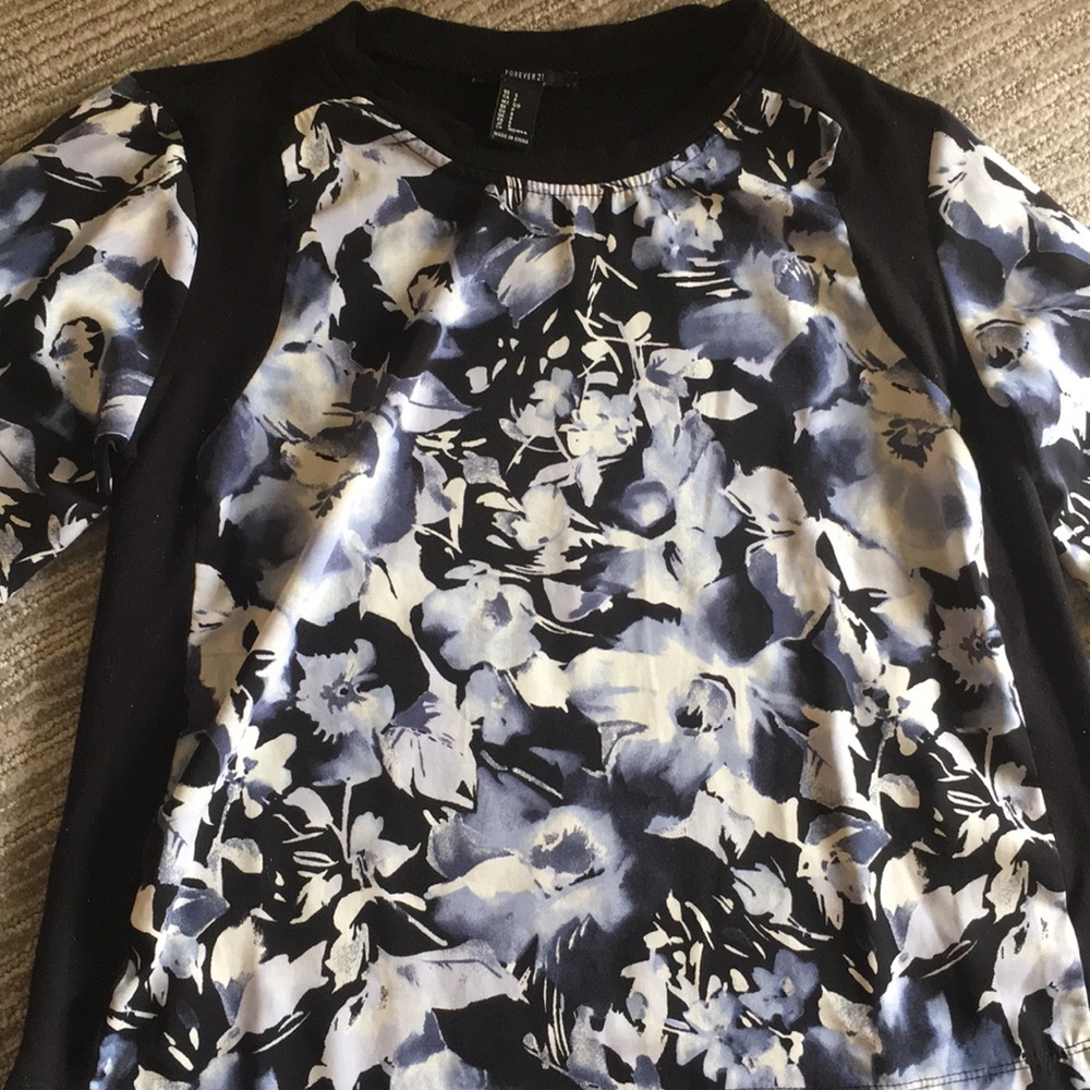 Shirt - Picture 2 of 7